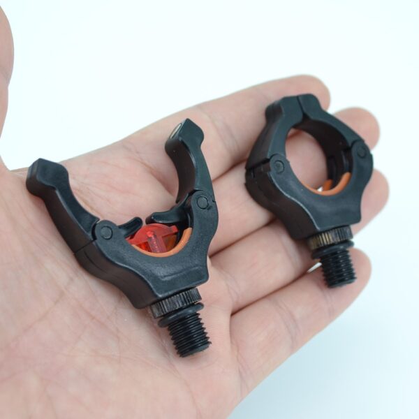 Carp Fishing Rod Rest with Magnetic Clips - Image 4